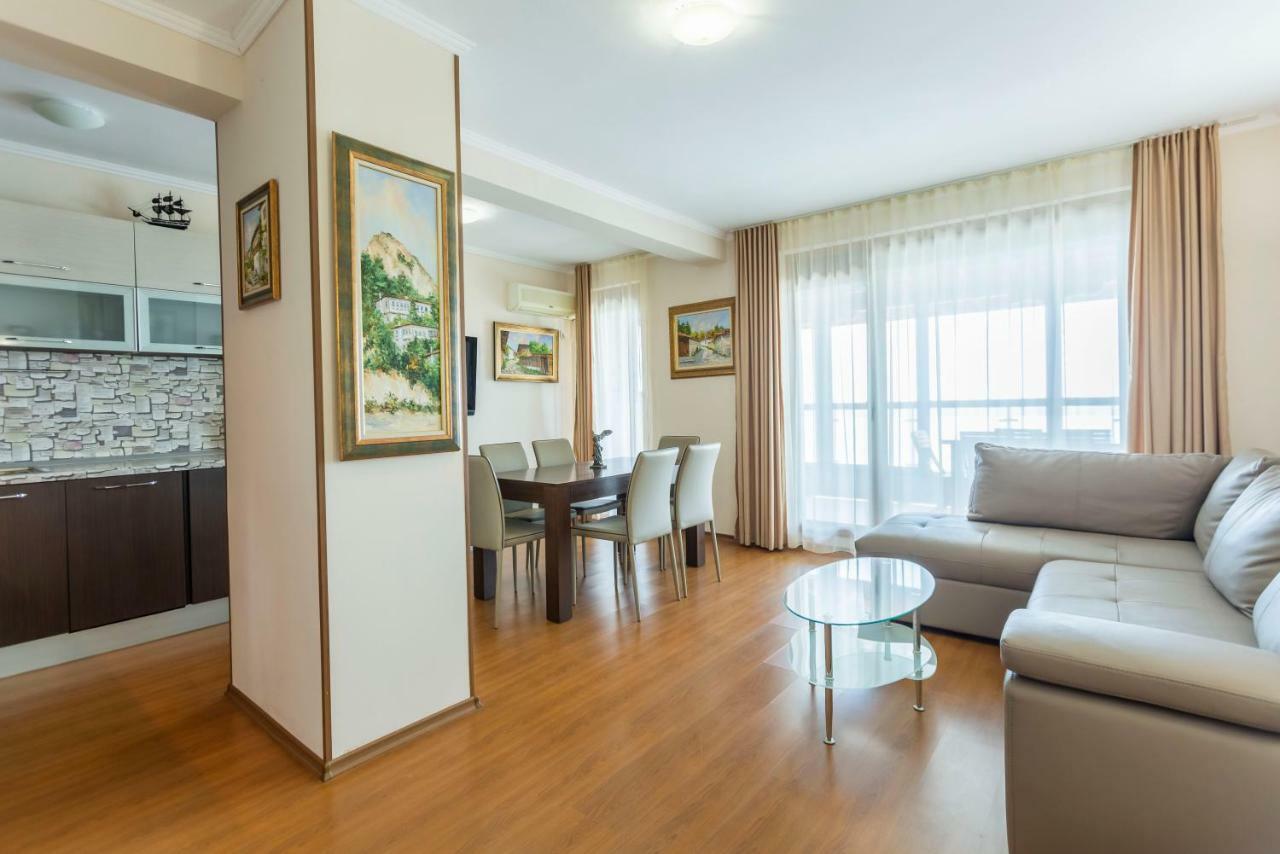 La Casa Primorsko Apartment Luaran gambar