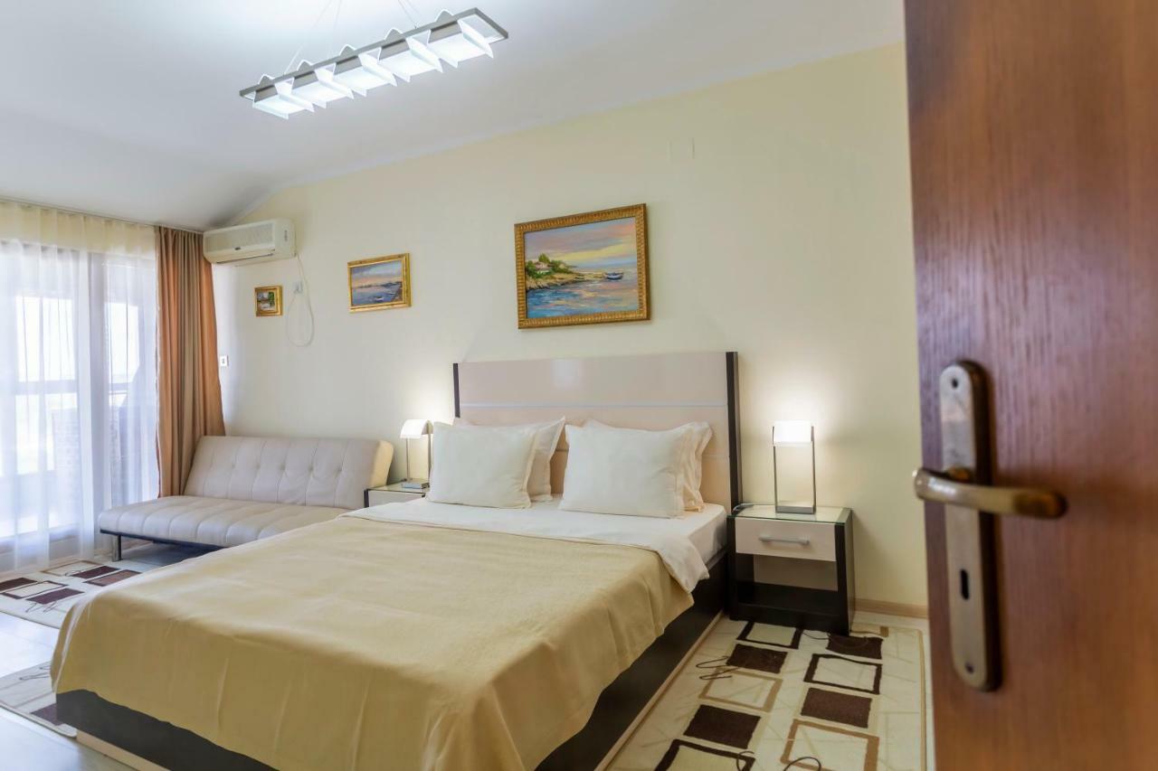 La Casa Primorsko Apartment Luaran gambar